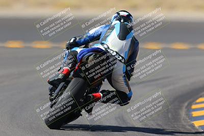 media/Oct-08-2022-SoCal Trackdays (Sat) [[1fc3beec89]]/Turn 11 Backside (1145am)/